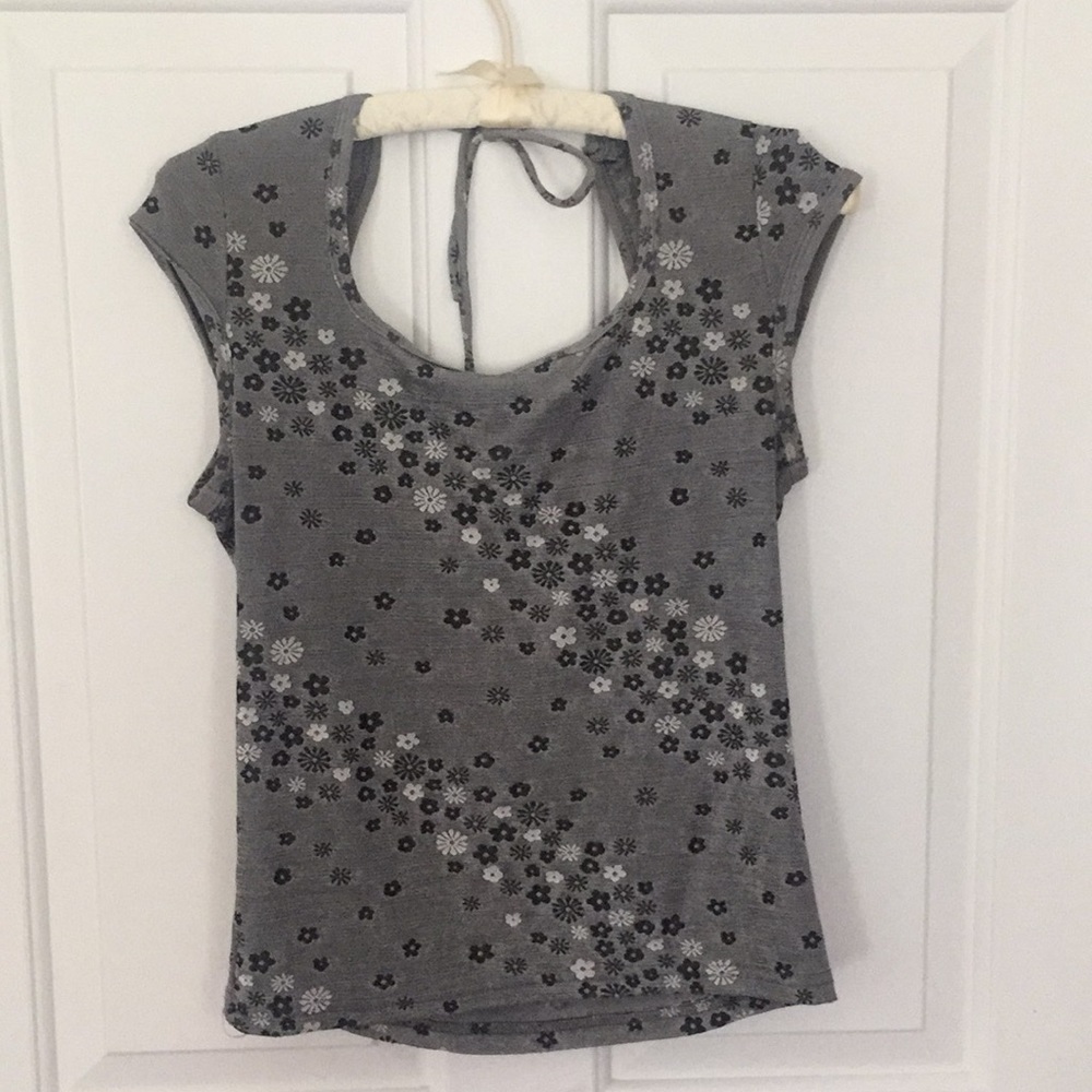 Cap sleeve top